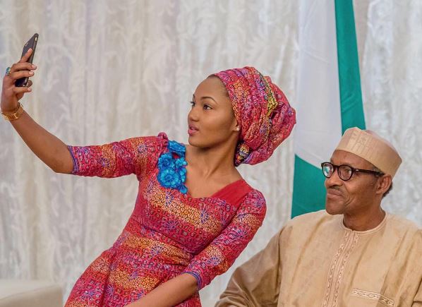Zahra Buhari takes a selfie with her father, the Nigerian President.(Photo: Instagram/miss_zbuhari)